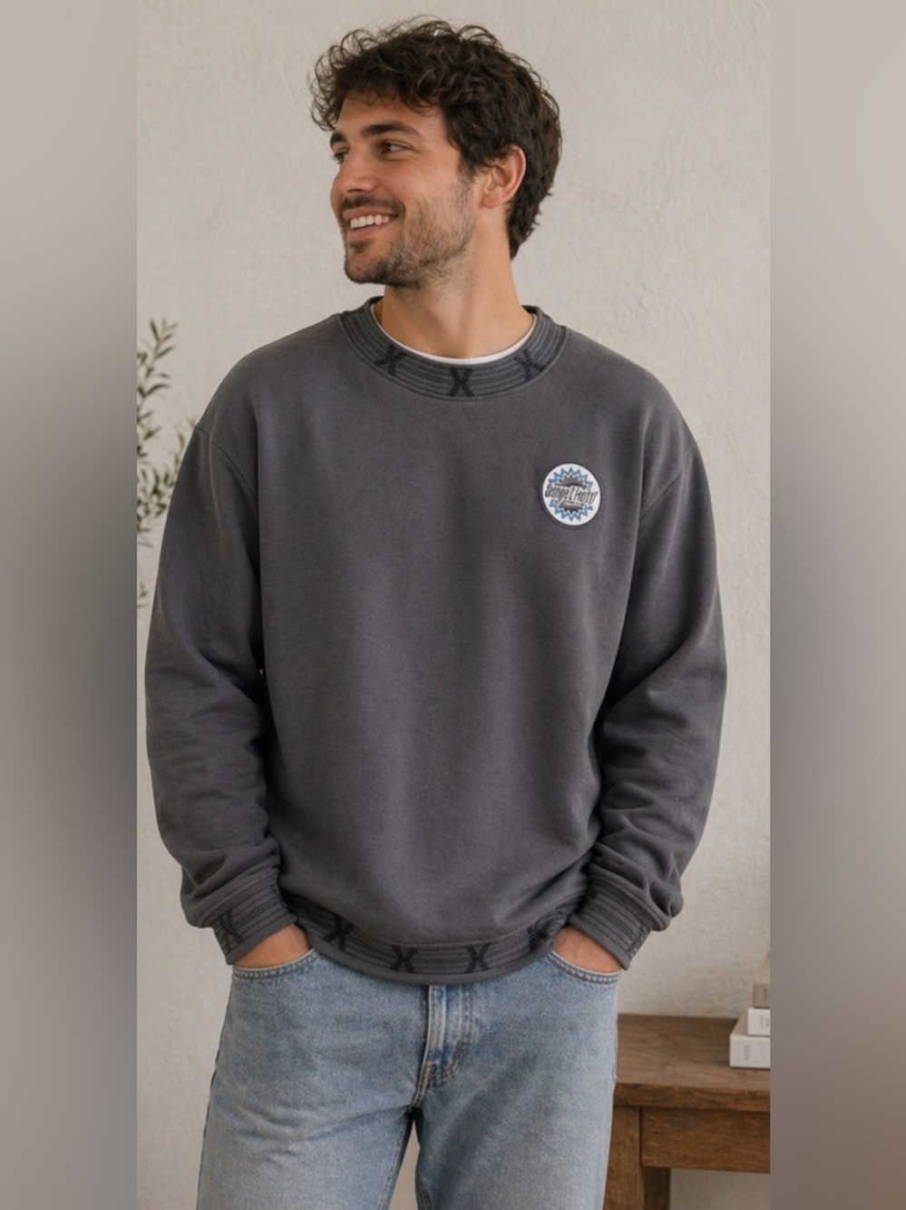 SALE!!  NWT Savage X Fenti Logo crewneck, relaxed fit, men’s XS.